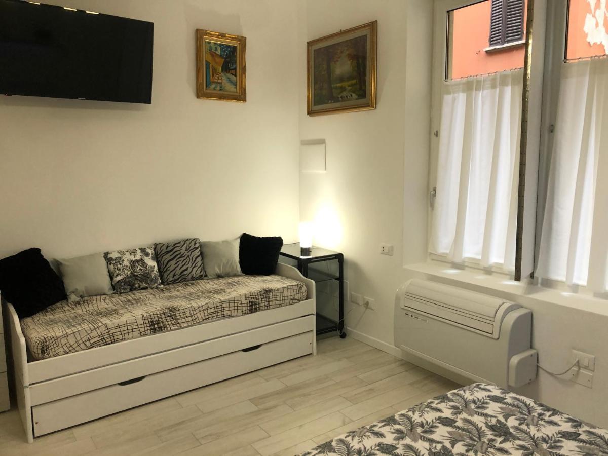 Appartamento House Apartment Tabe Centro Болоня Екстериор снимка
