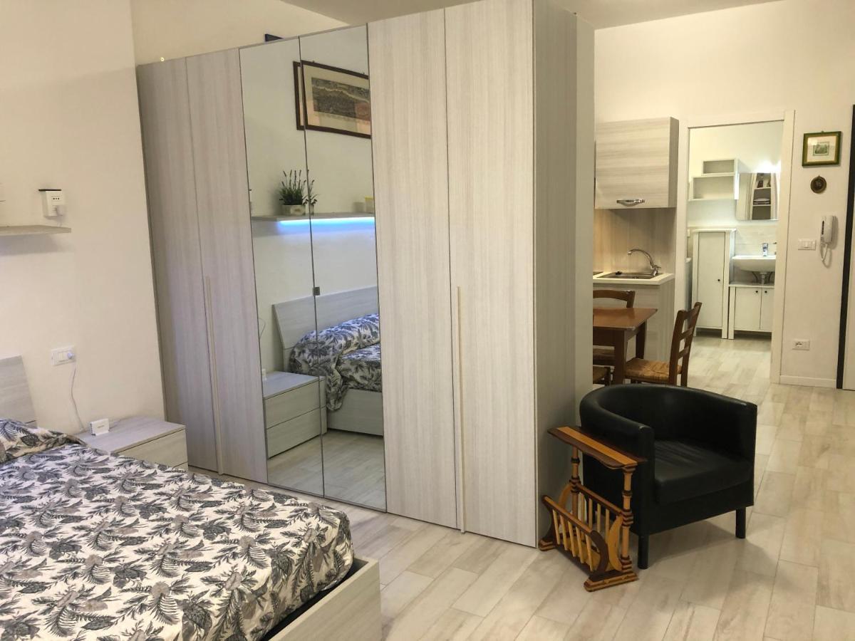 Appartamento House Apartment Tabe Centro Болоня Екстериор снимка