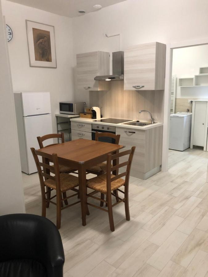 Appartamento House Apartment Tabe Centro Болоня Екстериор снимка