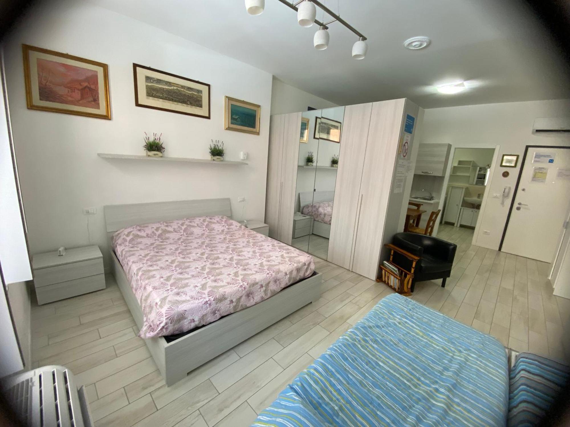Appartamento House Apartment Tabe Centro Болоня Екстериор снимка